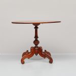463415 Pedestal table